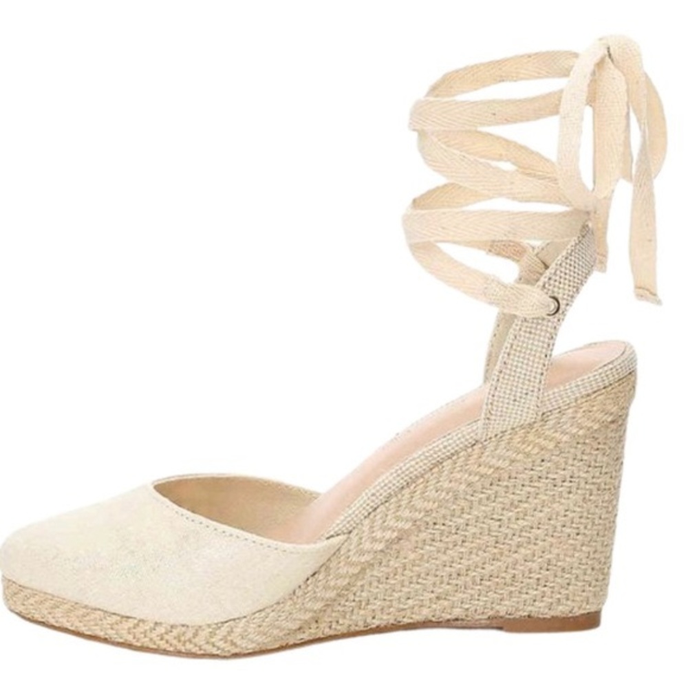 Kelly and Katie Tie Up Wedge